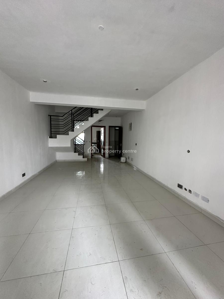 Modestly Built 2 Bedroom Maisonette with Elevator, Lekki Phase 1, Lekki, Lagos, House for Rent
