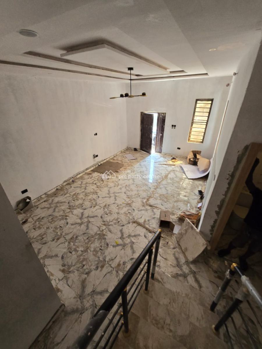 2 Bedroom Terrace with a Bq in Ologolo., Ologolo Lekki Lagos, Ologolo, Lekki, Lagos, Terraced Duplex for Rent