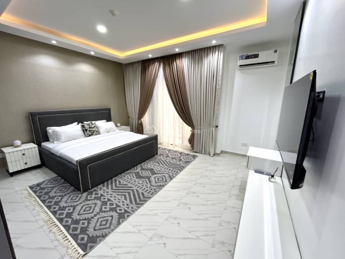 Luxurious 3 Bedroom with Dining Area & Swimming Pool, on The 6th Floor with a Water View, Ikoyi, Lagos, Flat / Apartment Short Let