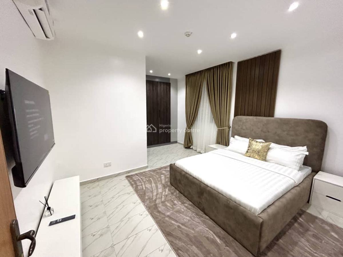Luxurious 3 Bedroom with Dining Area & Swimming Pool, on The 6th Floor with a Water View, Ikoyi, Lagos, Flat / Apartment Short Let