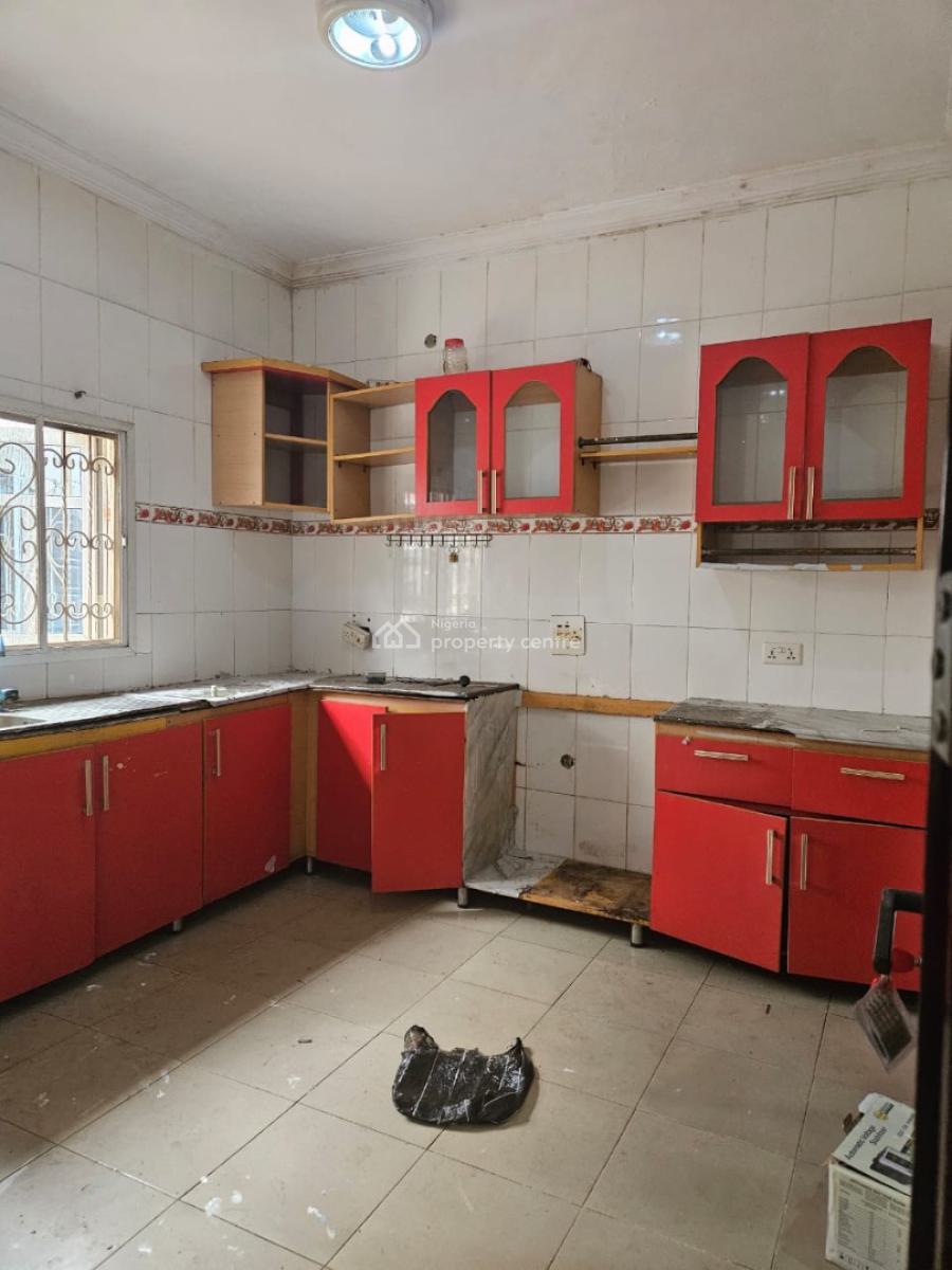 Spacious 3 Bedroom Apartment, Ajah, Lagos, Flat / Apartment for Rent