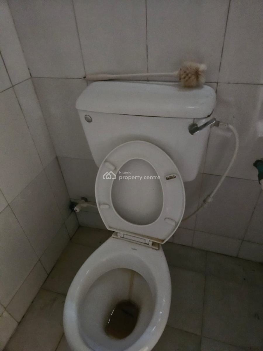 Spacious 3 Bedroom Apartment, Ajah, Lagos, Flat / Apartment for Rent