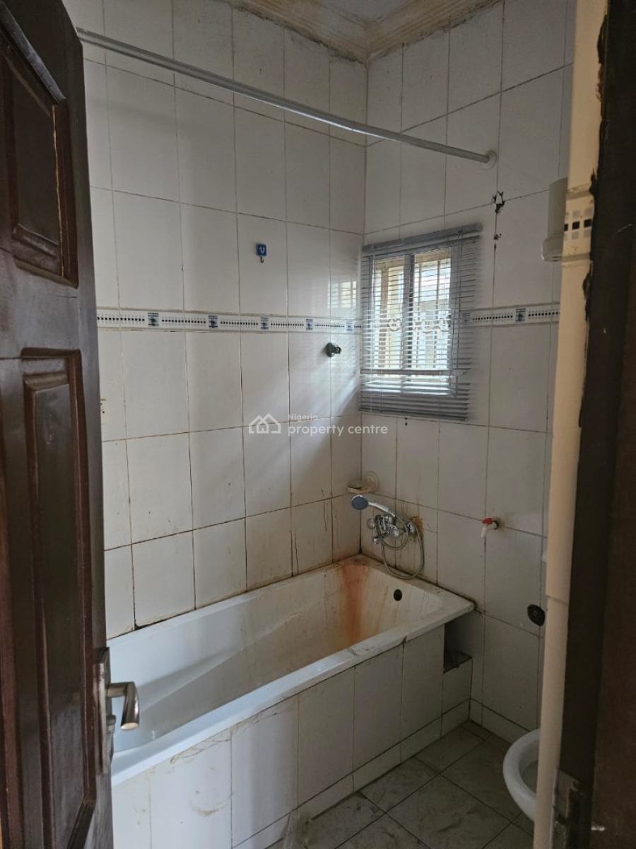 Spacious 3 Bedroom Apartment, Ajah, Lagos, Flat / Apartment for Rent