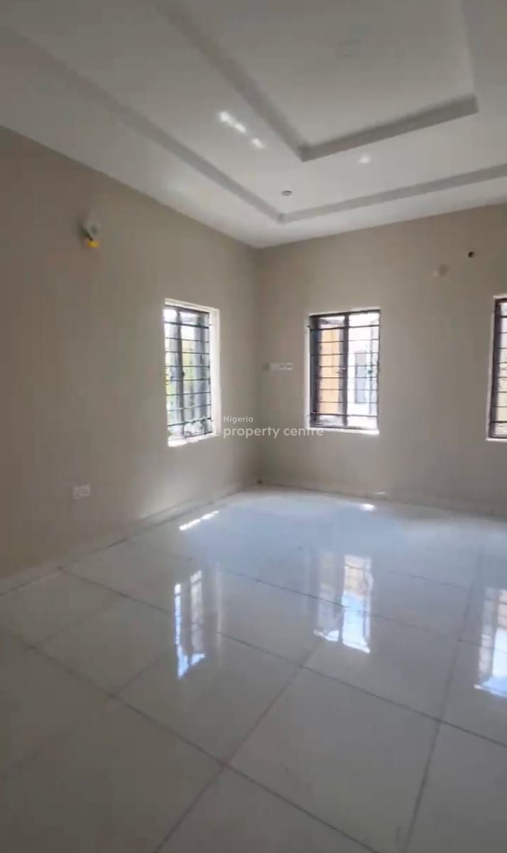 Massive Luxury 5bedroom Duplex, Along Nut, Airport Road, Lugbe District, Abuja, Detached Duplex for Sale
