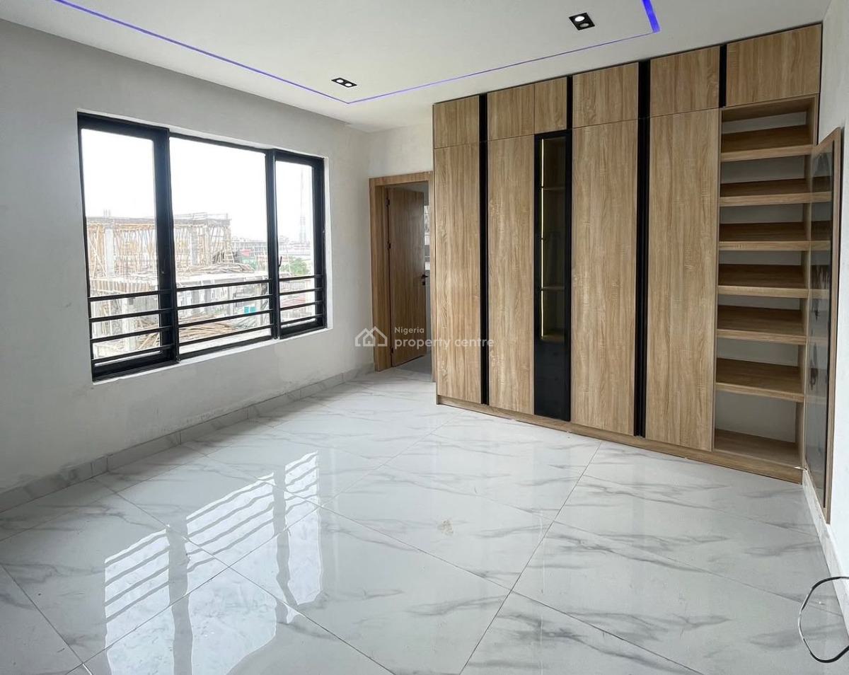 2 Bedroom Apartment with Bq, Lekki Phase 1, Lekki, Lagos, Flat / Apartment for Sale