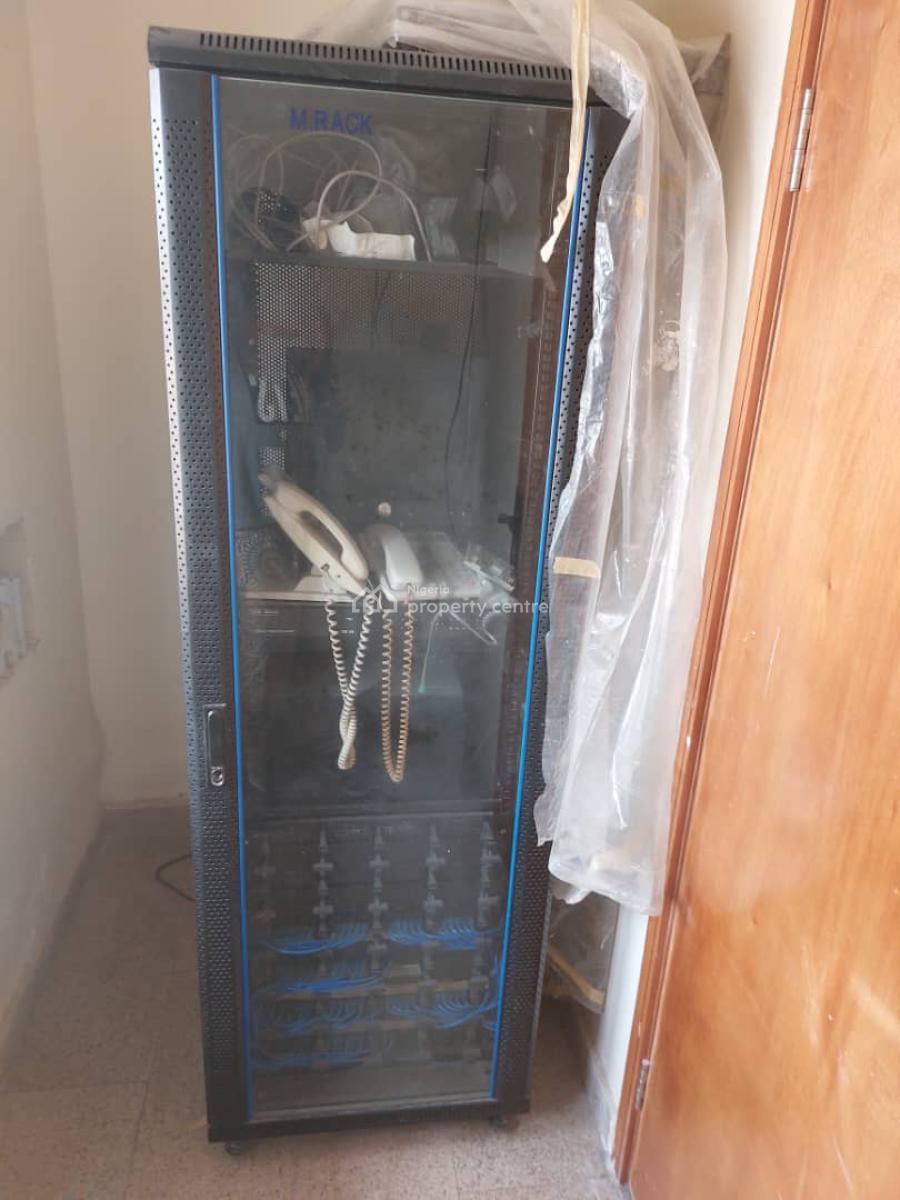 27 All Rooms Ensuite Non Functional Hotel, Vi, Victoria Island (vi), Lagos, Hotel / Guest House for Sale