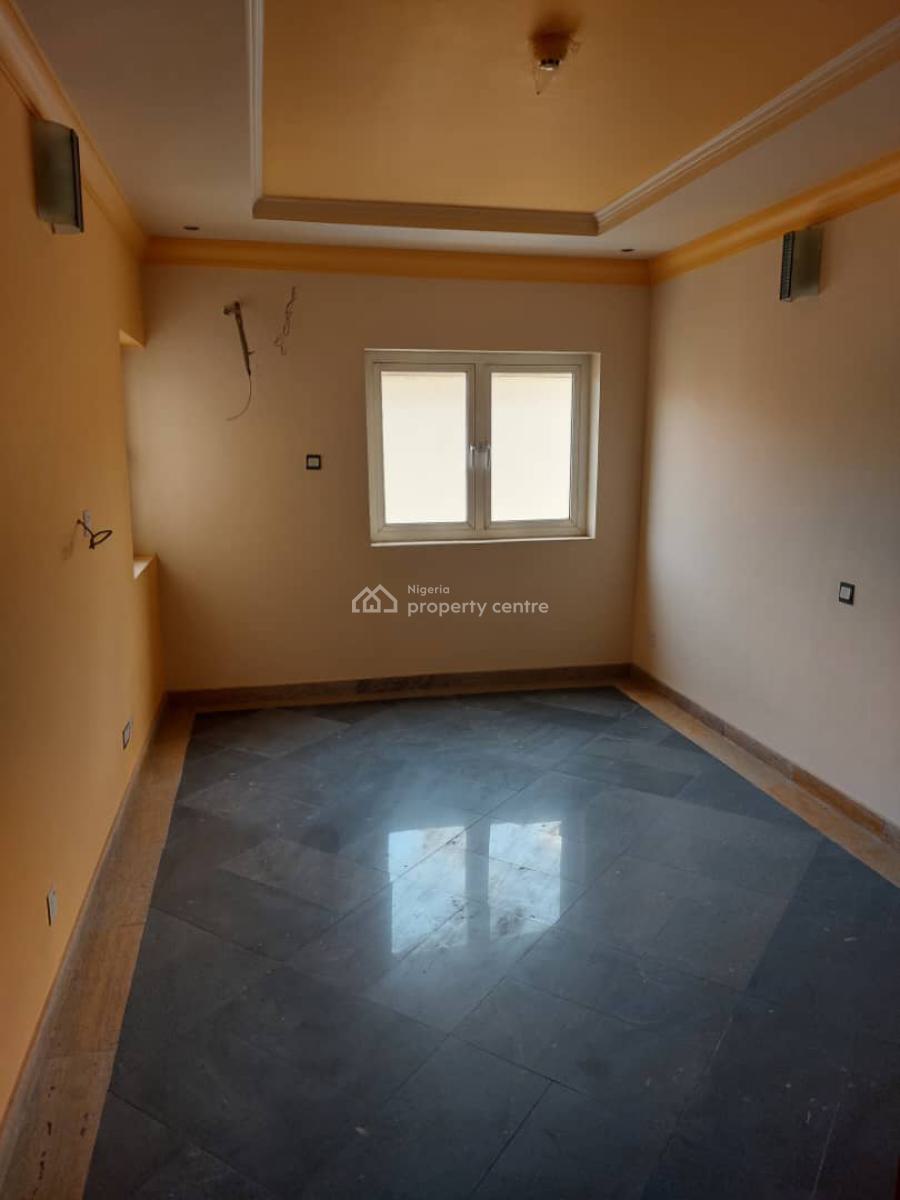 27 All Rooms Ensuite Non Functional Hotel, Vi, Victoria Island (vi), Lagos, Hotel / Guest House for Sale