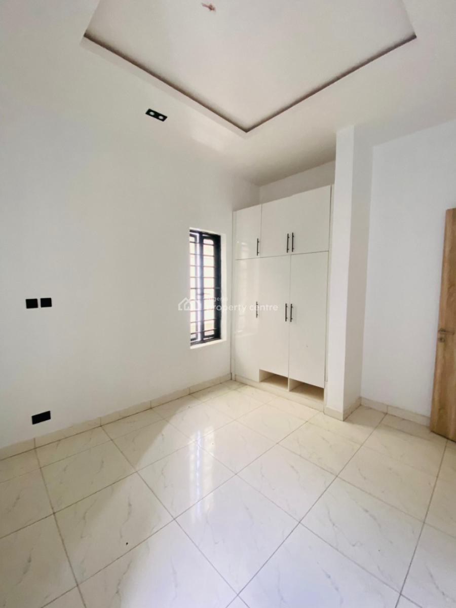 5 Bedroom Fully Detached with a Bq in a Beautiful Estate, Orchid, Lekki, Lagos, Detached Duplex for Sale