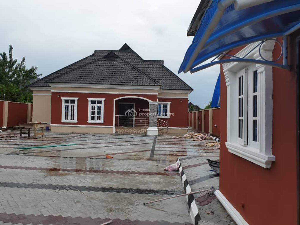 Four Bedroom Bungalow with a Room and Parlour Self Contained, Alagbaka Extension, Akure, Ondo, Detached Bungalow for Sale