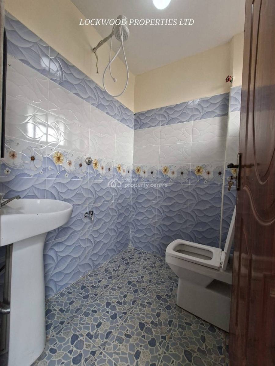 1 Room Self Contain, Shomolu, Lagos, Flat / Apartment for Sale