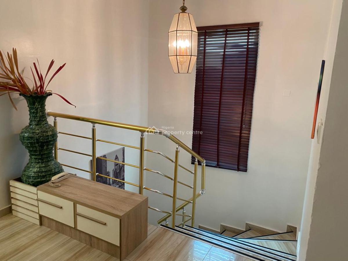 Newest and Cozy 5 Bedroom  with 24 Hours Light and Internet, Beside Pinnock, Osapa, Lekki, Lagos, Detached Duplex Short Let