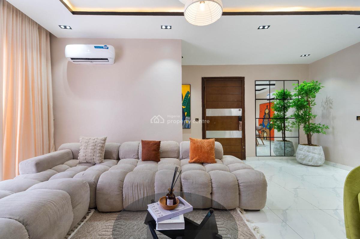 Luxury 3 Bedroom with Pool, Ps5 & Equipped Kitchen, Perfect for Pictures, Ikate, Lekki, Lagos, Flat / Apartment Short Let