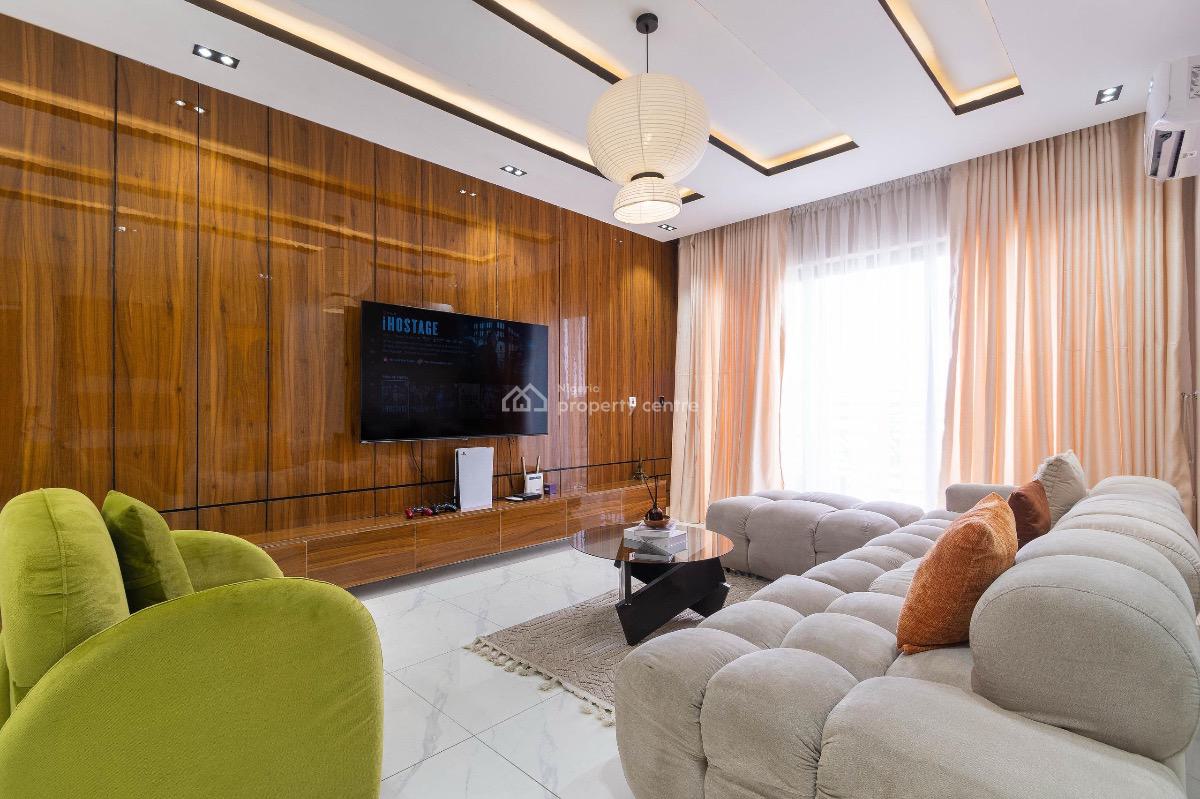 Luxury 3 Bedroom with Pool, Ps5 & Equipped Kitchen, Perfect for Pictures, Ikate, Lekki, Lagos, Flat / Apartment Short Let