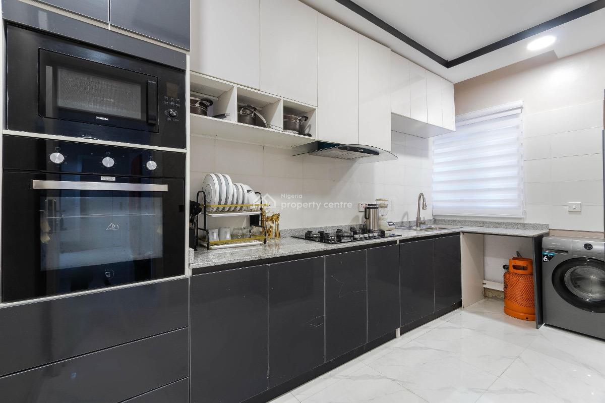 Luxury 3 Bedroom with Pool, Ps5 & Equipped Kitchen, Perfect for Pictures, Ikate, Lekki, Lagos, Flat / Apartment Short Let