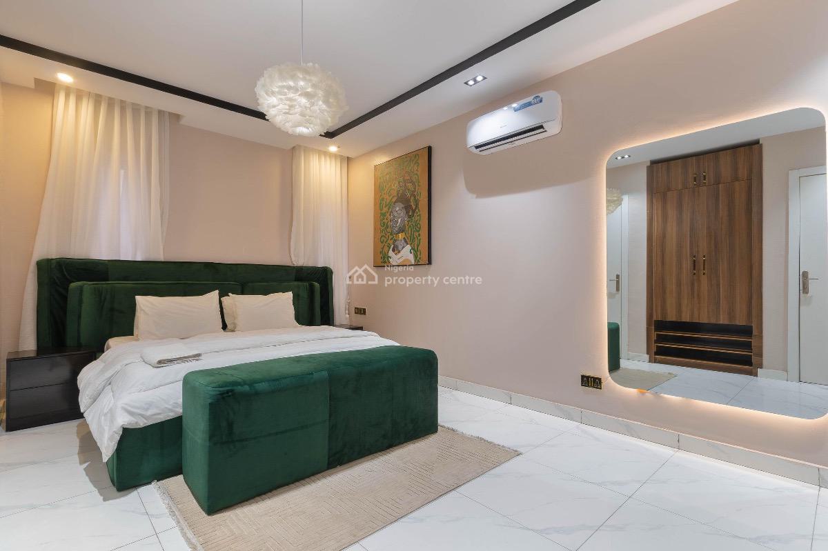 Luxury 3 Bedroom with Pool, Ps5 & Equipped Kitchen, Perfect for Pictures, Ikate, Lekki, Lagos, Flat / Apartment Short Let