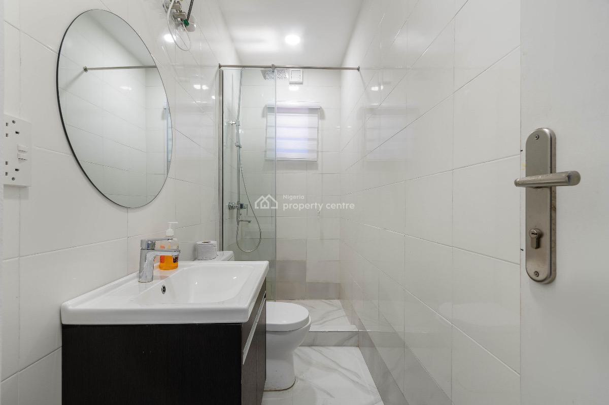 Luxury 3 Bedroom with Pool, Ps5 & Equipped Kitchen, Perfect for Pictures, Ikate, Lekki, Lagos, Flat / Apartment Short Let