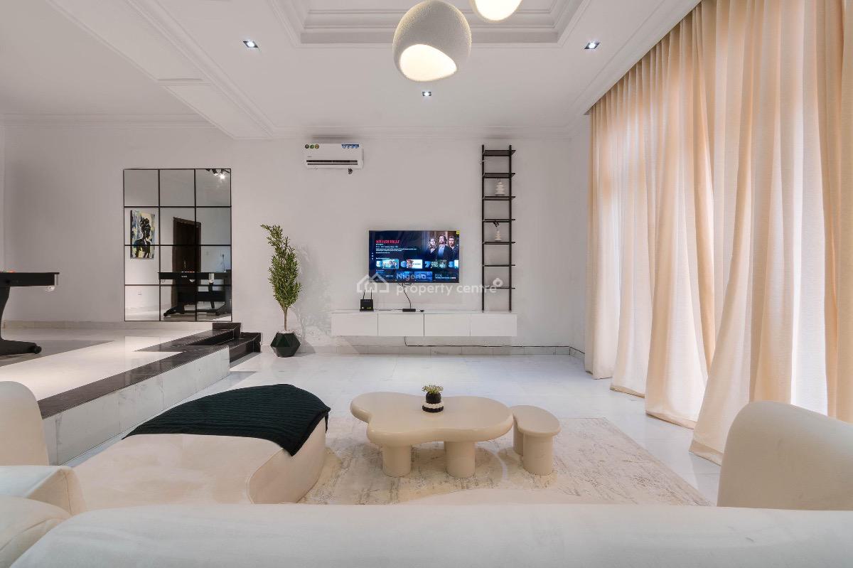 Aesthetics One Bedroom Apartment with Ps5 & Furnished Kitchen, Perfect for Photos, Lekki Phase 1, Lekki, Lagos, Flat / Apartment Short Let