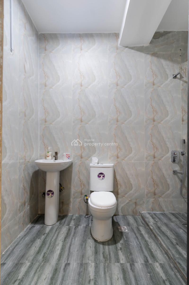 Luxury One Bedroom with Ps5 and Snookerboard, Table Tennis Available, Lekki Phase 1, Lekki, Lagos, Flat / Apartment Short Let