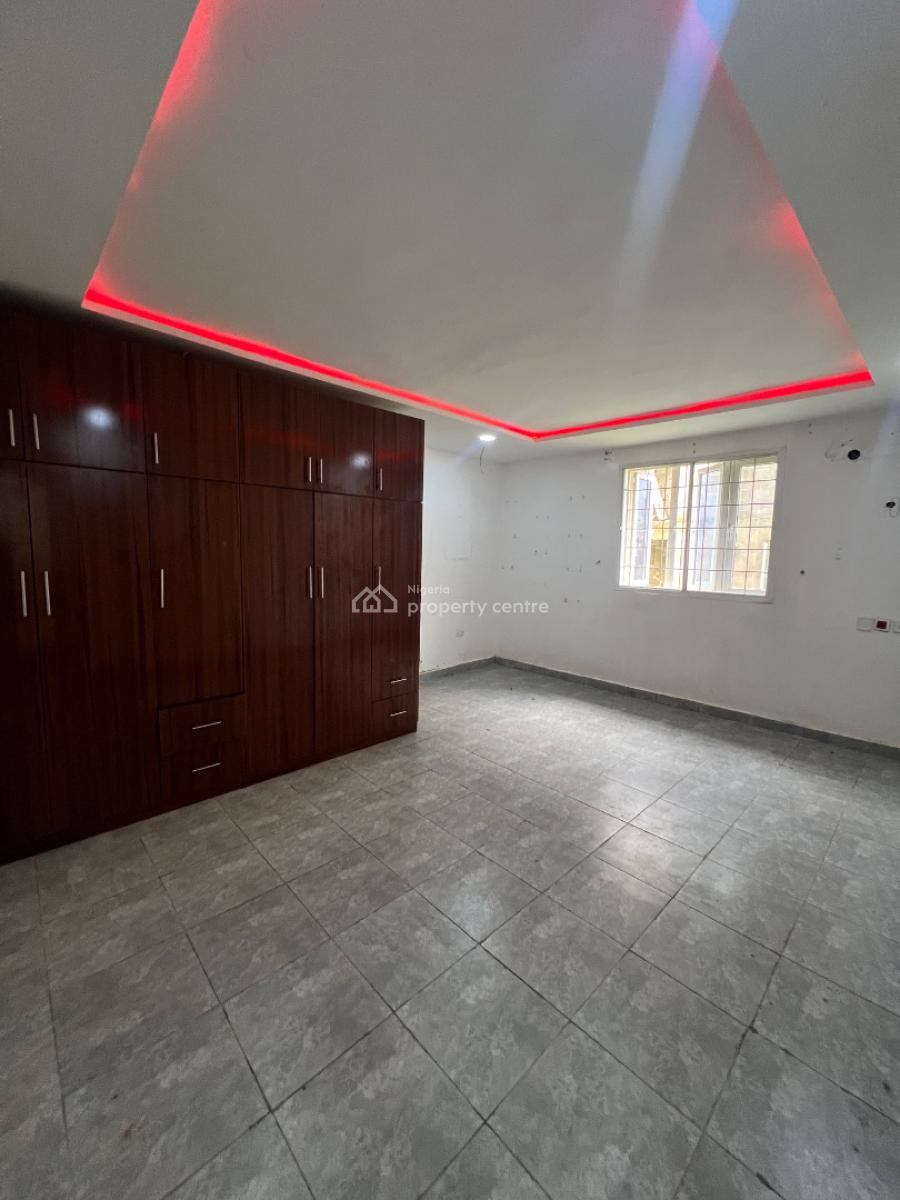 Standard Sharp 3 Bedroom Apartment with Visitors Toilet, Inside an Estate Along Apo Wumba/ Apo Primary Expressway, Apo, Abuja, Flat / Apartment for Rent