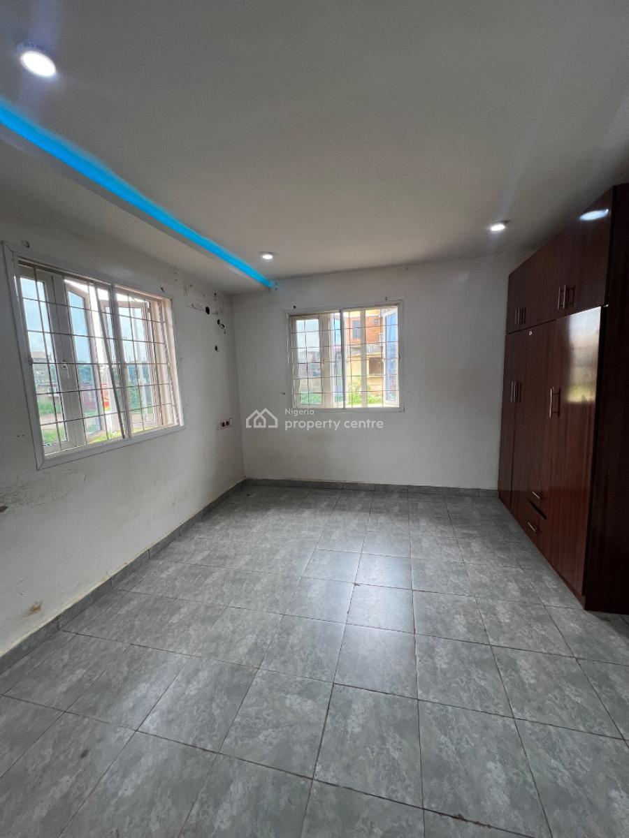 Standard Sharp 3 Bedroom Apartment with Visitors Toilet, Inside an Estate Along Apo Wumba/ Apo Primary Expressway, Apo, Abuja, Flat / Apartment for Rent