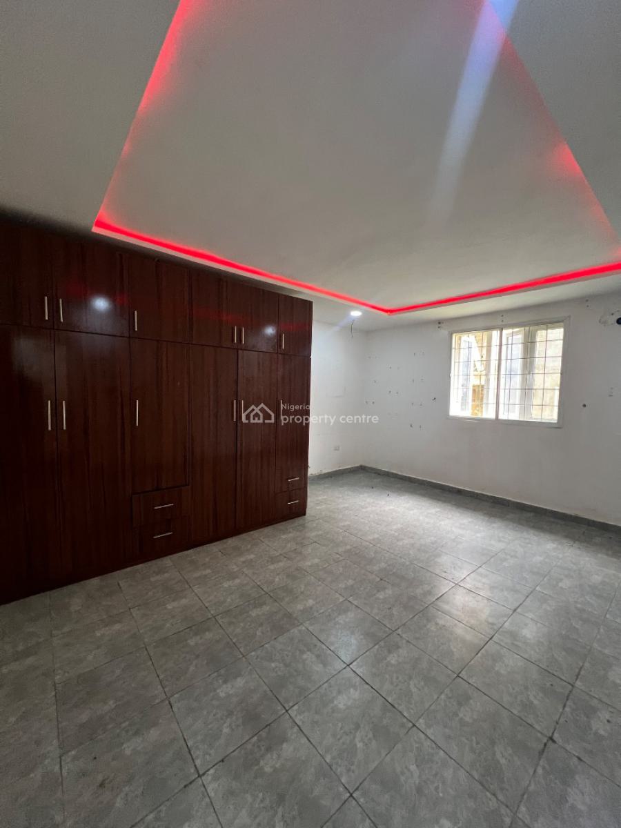 Standard Sharp 3 Bedroom Apartment with Visitors Toilet, Inside an Estate Along Apo Wumba/ Apo Primary Expressway, Apo, Abuja, Flat / Apartment for Rent