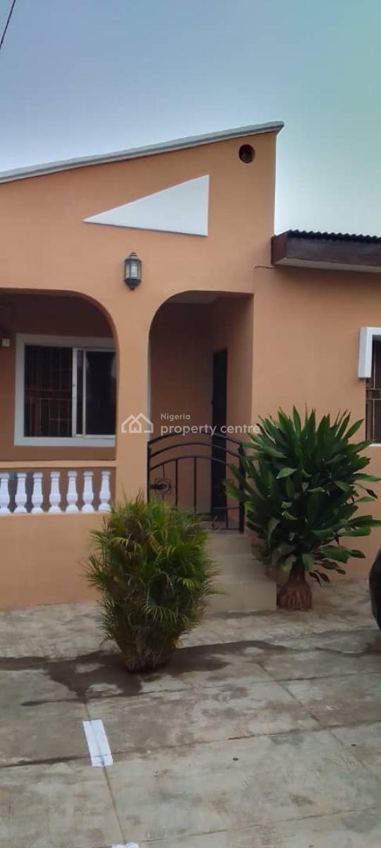 Luxury 3bedrooms Bungalow, with Bq, Oriokuta Street, Ikorodu, Ikorodu, Lagos, Detached Bungalow for Sale
