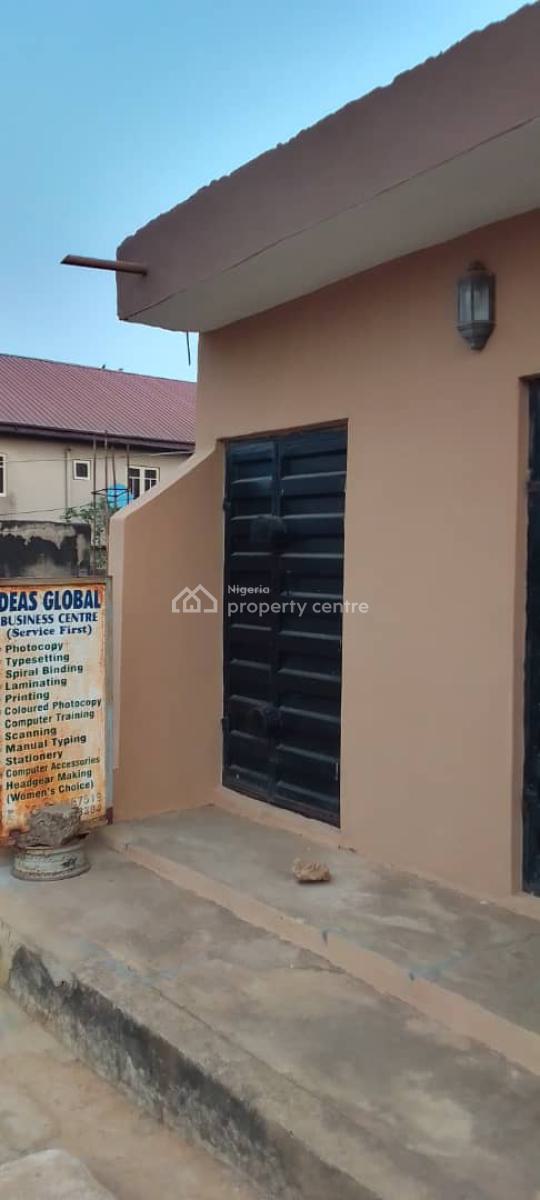 Luxury 3bedrooms Bungalow, with Bq, Oriokuta Street, Ikorodu, Ikorodu, Lagos, Detached Bungalow for Sale