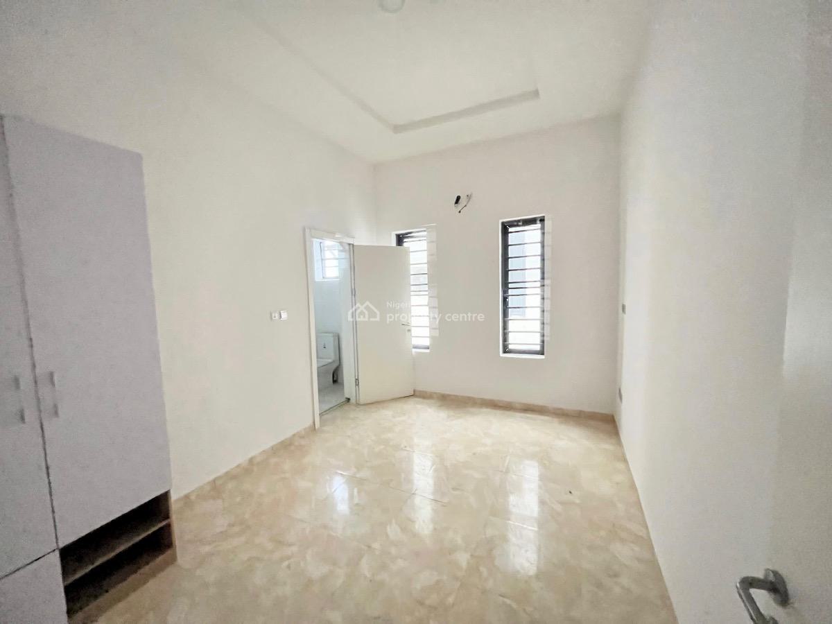 Modern 4-bedroom Semi-detached Duplex with Bq, Chevron Drive, Lekki, Lagos, Detached Duplex for Rent