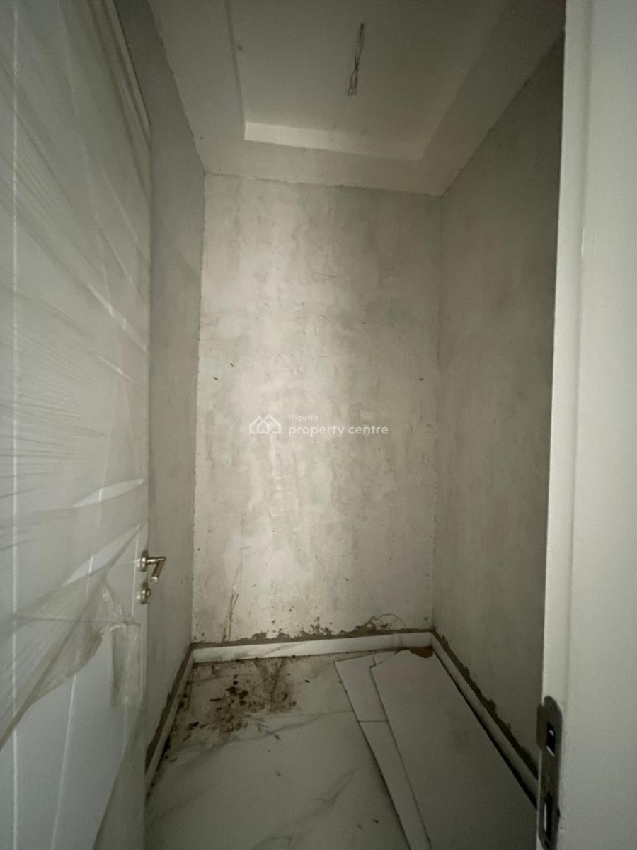 Nicely Built 2 Bedroom Serviced Apartment W/ Elevator Good for Airbnb, Lekki Phase 1, Lekki, Lagos, Flat / Apartment for Sale