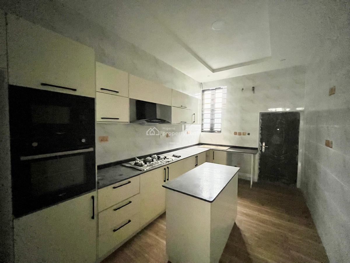 Spacious 4-bedroom Semi-detached Duplex with Bq, Chevron Drive, Lekki, Lagos, Semi-detached Duplex for Rent