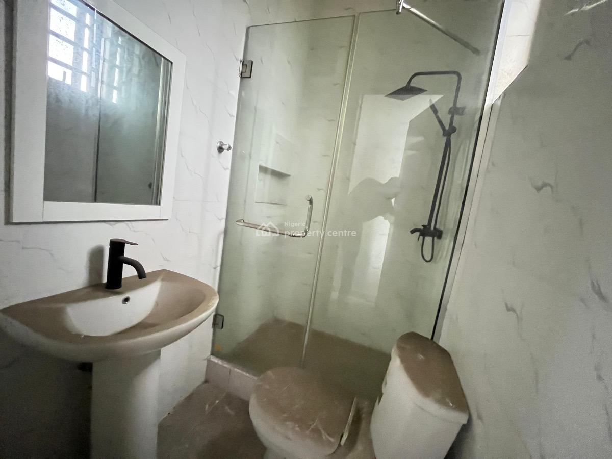 Spacious 4-bedroom Semi-detached Duplex with Bq, Chevron Drive, Lekki, Lagos, Semi-detached Duplex for Rent