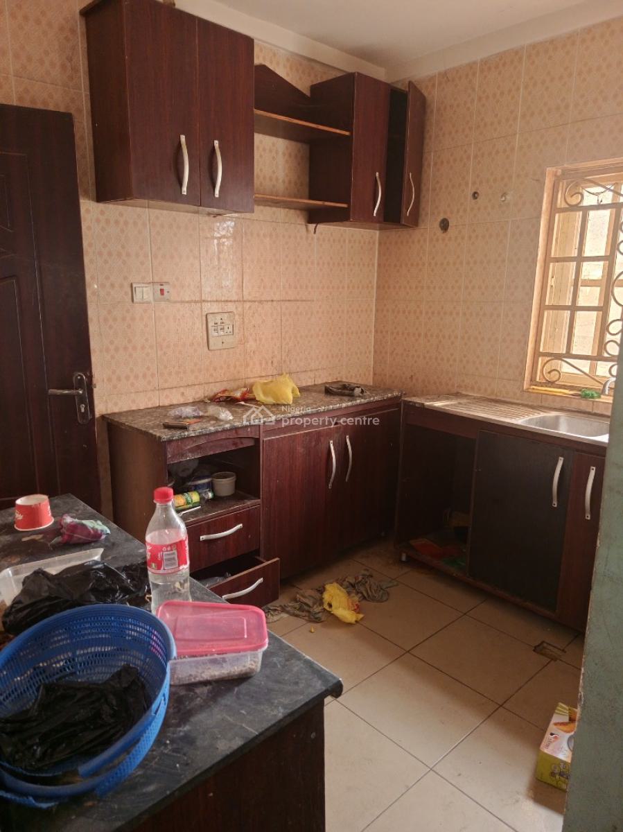 Spacious Newly Renovated 3 Bedrooms Flats, Close to Jabi Shoprite, Kado, Abuja, Flat / Apartment for Rent