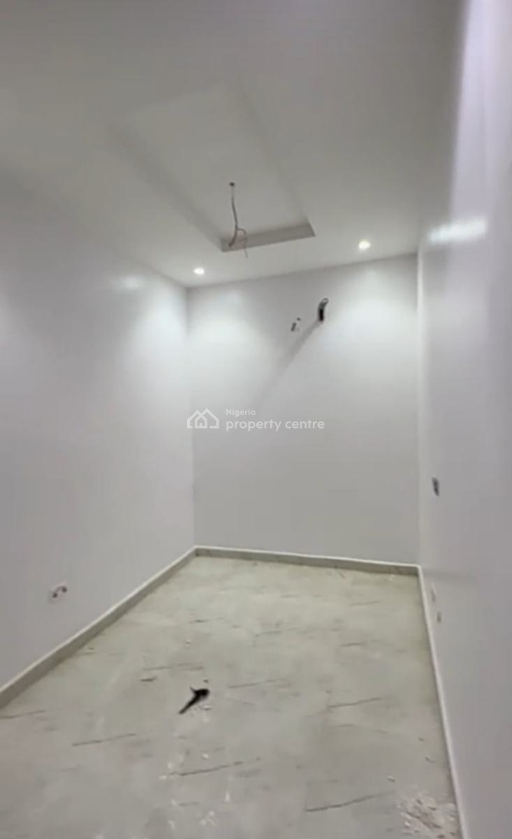 Spacious & Newly  Converted 1-bedroom  Apartment with Personal Kitchen, Dpkay Estate Orchid Road, Lekki, Lagos, Mini Flat (room and Parlour) for Rent