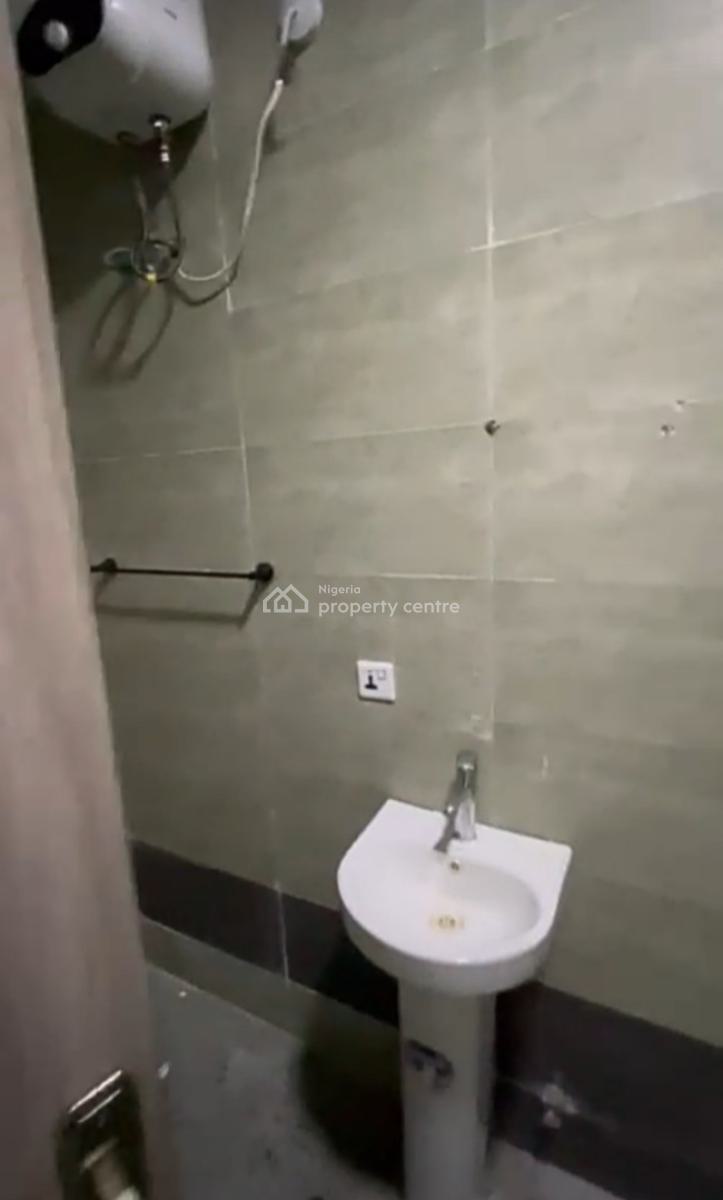 Spacious & Newly  Converted 1-bedroom  Apartment with Personal Kitchen, Dpkay Estate Orchid Road, Lekki, Lagos, Mini Flat (room and Parlour) for Rent