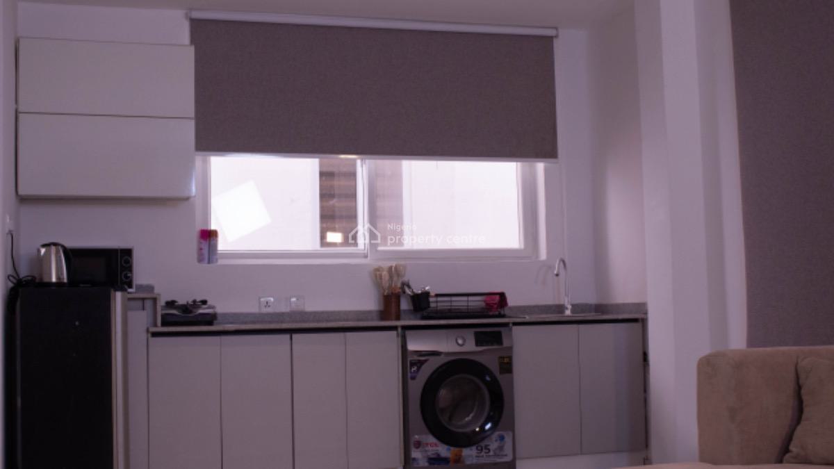Luxurious 1 Bedroom Apartment with Pool, Ikoyi, Lagos, Mini Flat (room and Parlour) Short Let