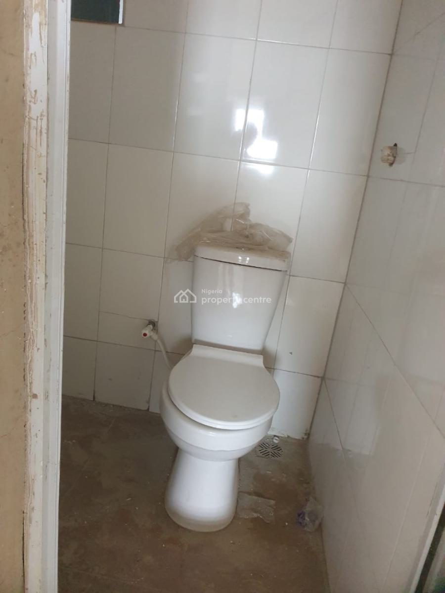 17-year Lease Opportunity -- Earn Over 42m, Gbagada Estate, Gbagada, Lagos, Mini Flat (room and Parlour) for Sale