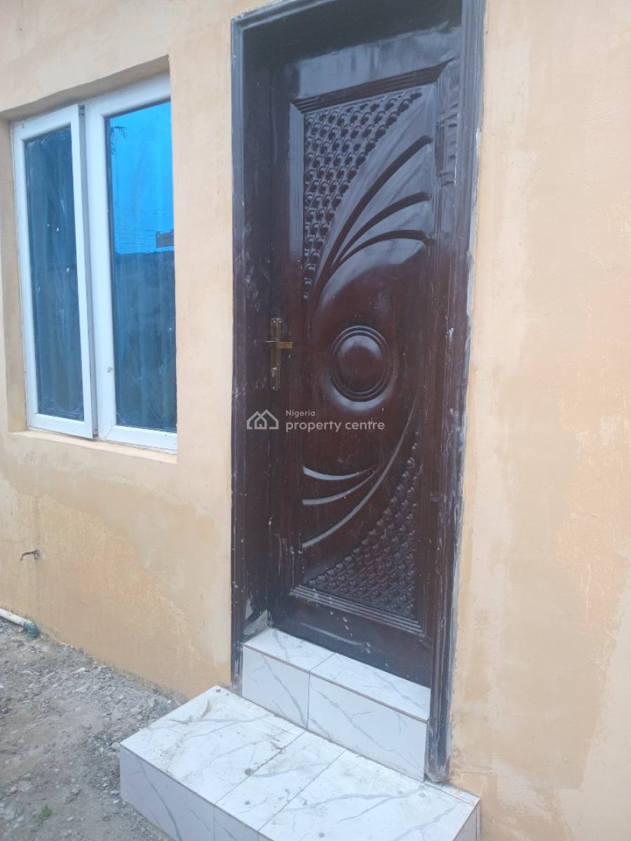 Studio Apartment Self Contained with Open Kitchen Plan and Cabinets, Madiba Estate Awoyaya New Road Gbetu, Awoyaya, Ibeju Lekki, Lagos, Self Contain (single Rooms) for Rent