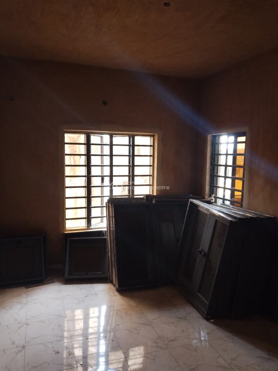 3 Bedroom Flat/apartment, Ipod Court, Ketu Ajelogo-akanimodo Area, Ketu, Mile 12, Kosofe, Lagos, Flat / Apartment for Sale