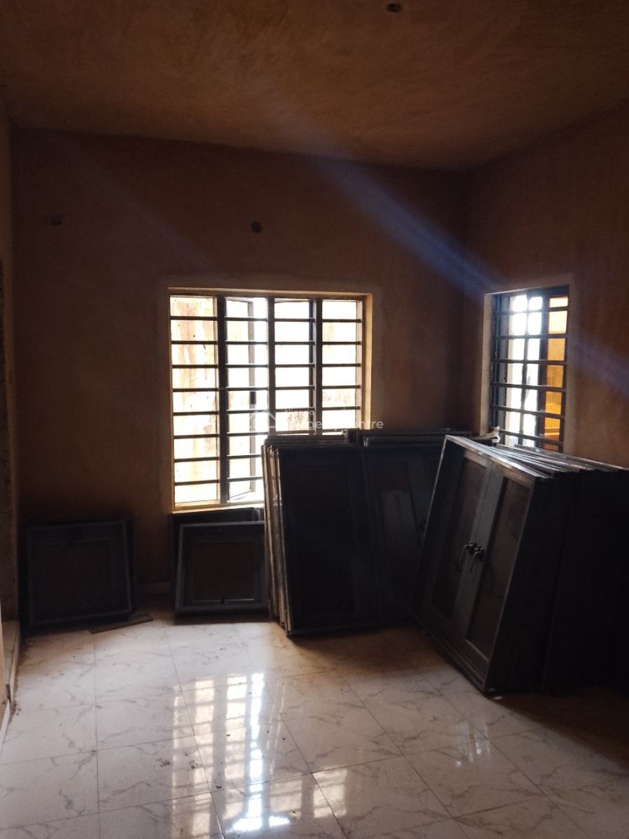 3 Bedroom Flat/apartment, Ipod Court, Ketu Ajelogo-akanimodo Area, Ketu, Mile 12, Kosofe, Lagos, Flat / Apartment for Sale