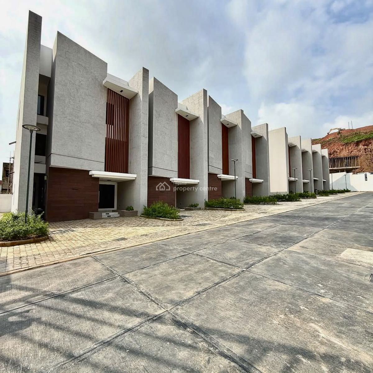 Exquisite Contemporary 4 Bedroom Terrace Duplex with Bq, Serene , Beautiful and Secured Estate.great Deal!, Guzape District, Abuja, Detached Duplex for Sale