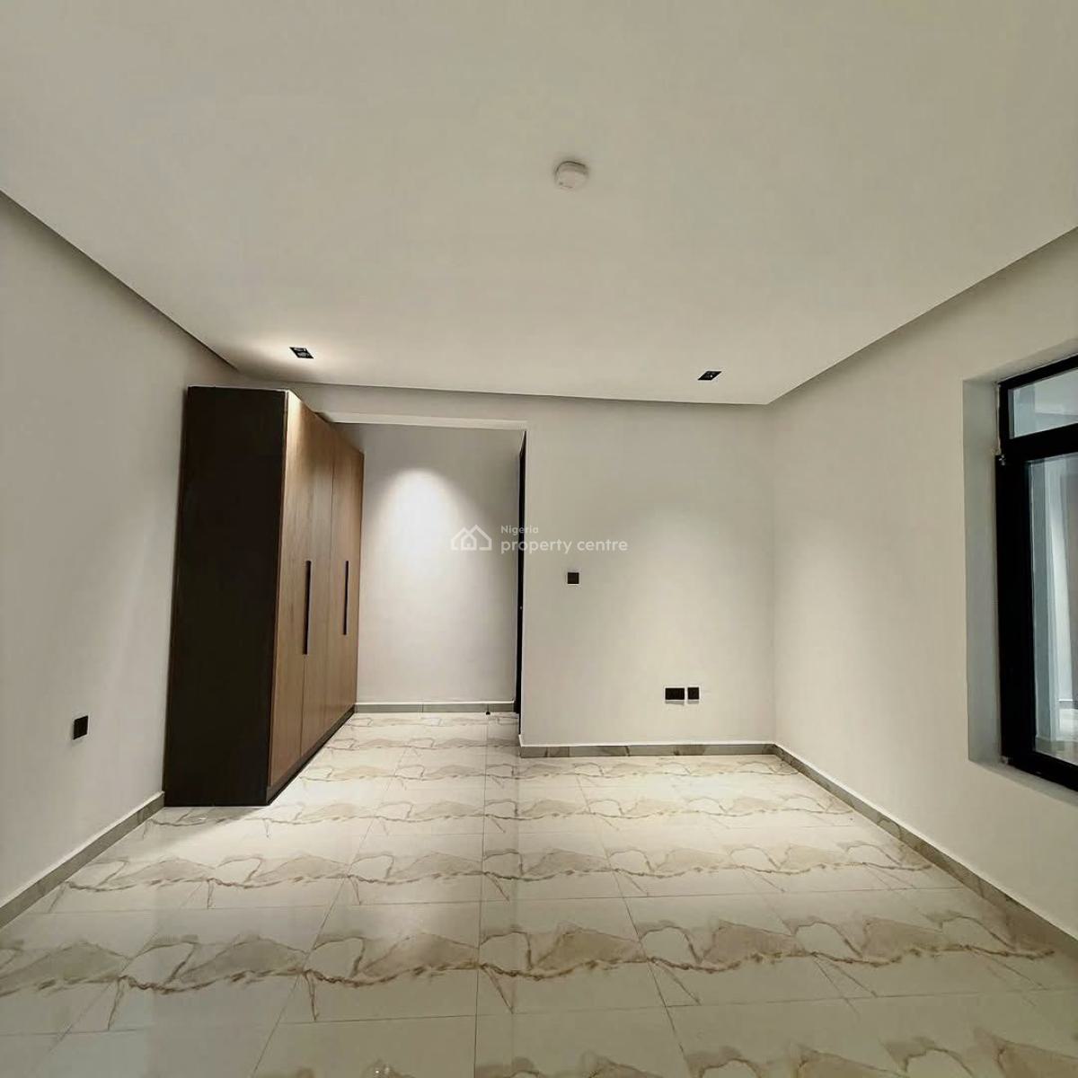 Exquisite Contemporary 4 Bedroom Terrace Duplex with Bq, Serene , Beautiful and Secured Estate.great Deal!, Guzape District, Abuja, Detached Duplex for Sale
