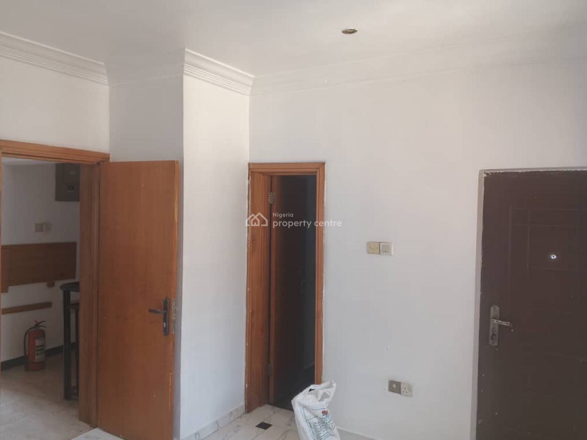 2 Bedrooms Serviced Town House, Lekki Phase 1, Lekki, Lagos, House for Rent