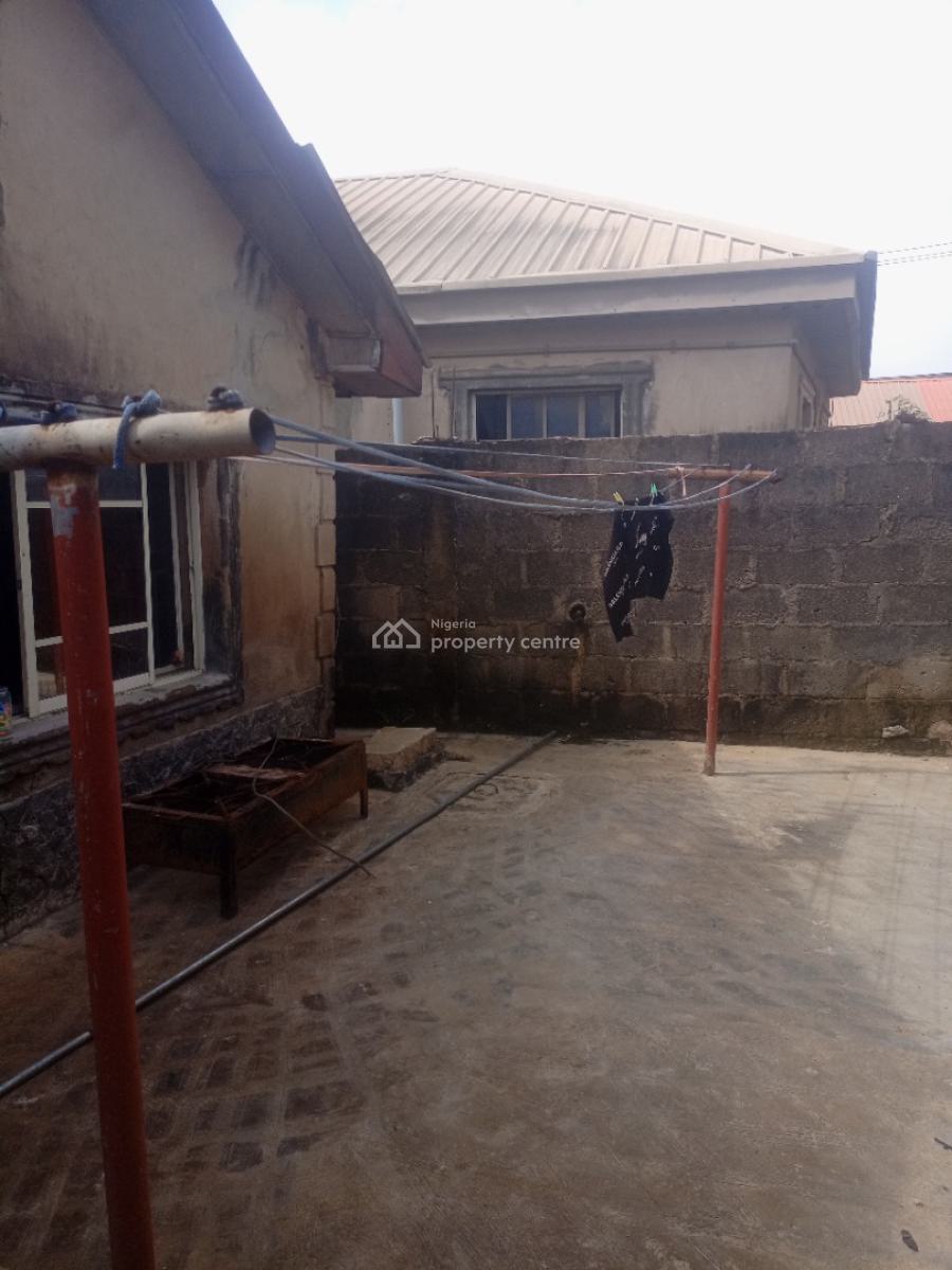 5 Bedroom Detached Bungalow for in Ogolonto, Unity Avenue, Ipakodo Ebute, 47 Dedogbe Street, Ebute, Ikorodu, Lagos, Detached Bungalow for Sale