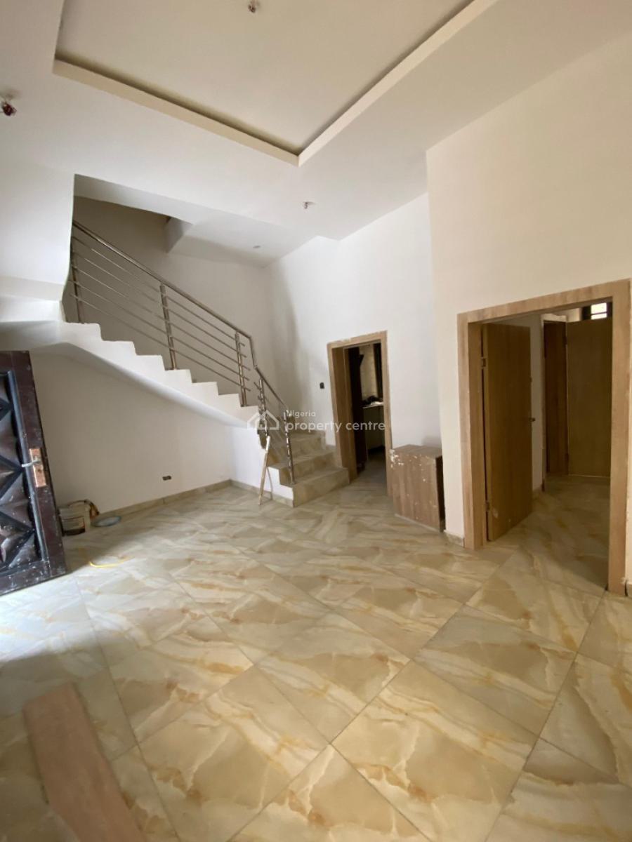 Distress 3 Bedroom Duplex, Harris Drive, Vgc, Lekki, Lagos, Terraced Duplex for Sale