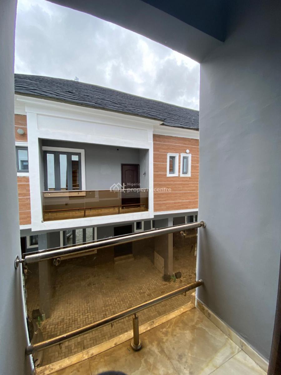 Distress 3 Bedroom Duplex, Harris Drive, Vgc, Lekki, Lagos, Terraced Duplex for Sale