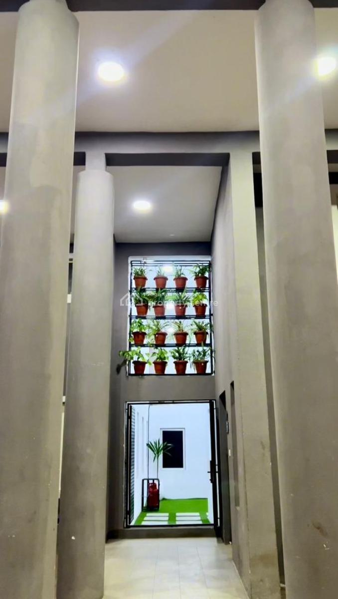 Tastefully Furnished 1 Bedroom Apartment in a Strategic Location, Lekki Phase 1, Lekki, Lagos, Flat / Apartment for Rent