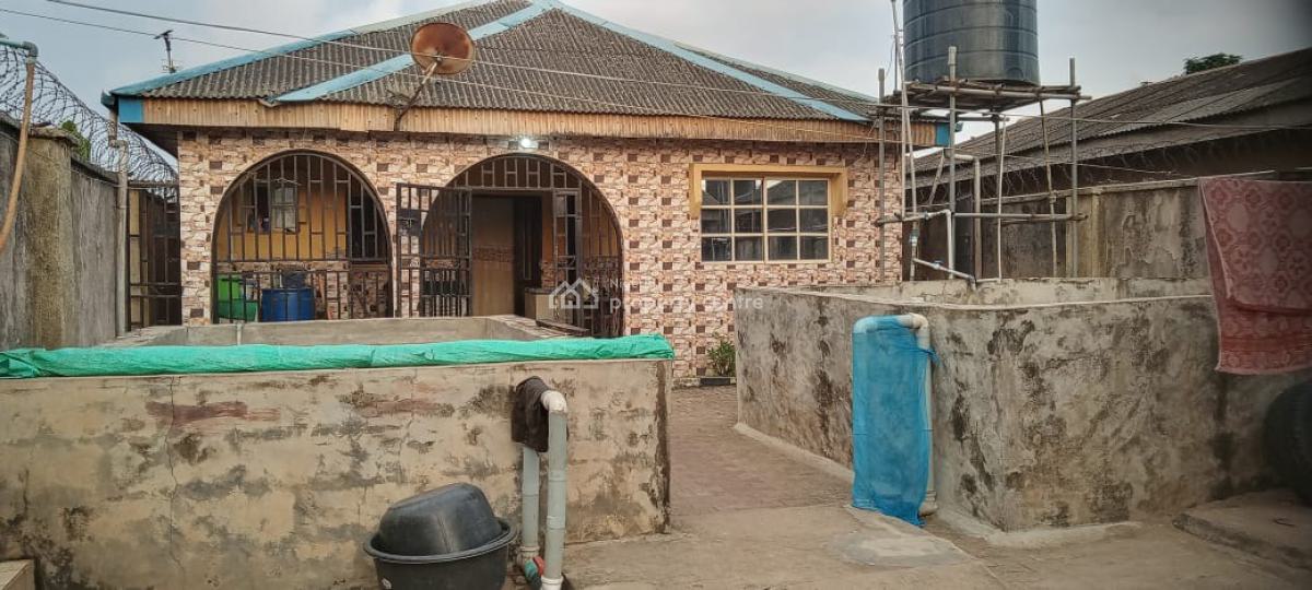 a Decent Bungalow, Isuti Road, Igando, Ikotun, Lagos, Detached Bungalow for Sale
