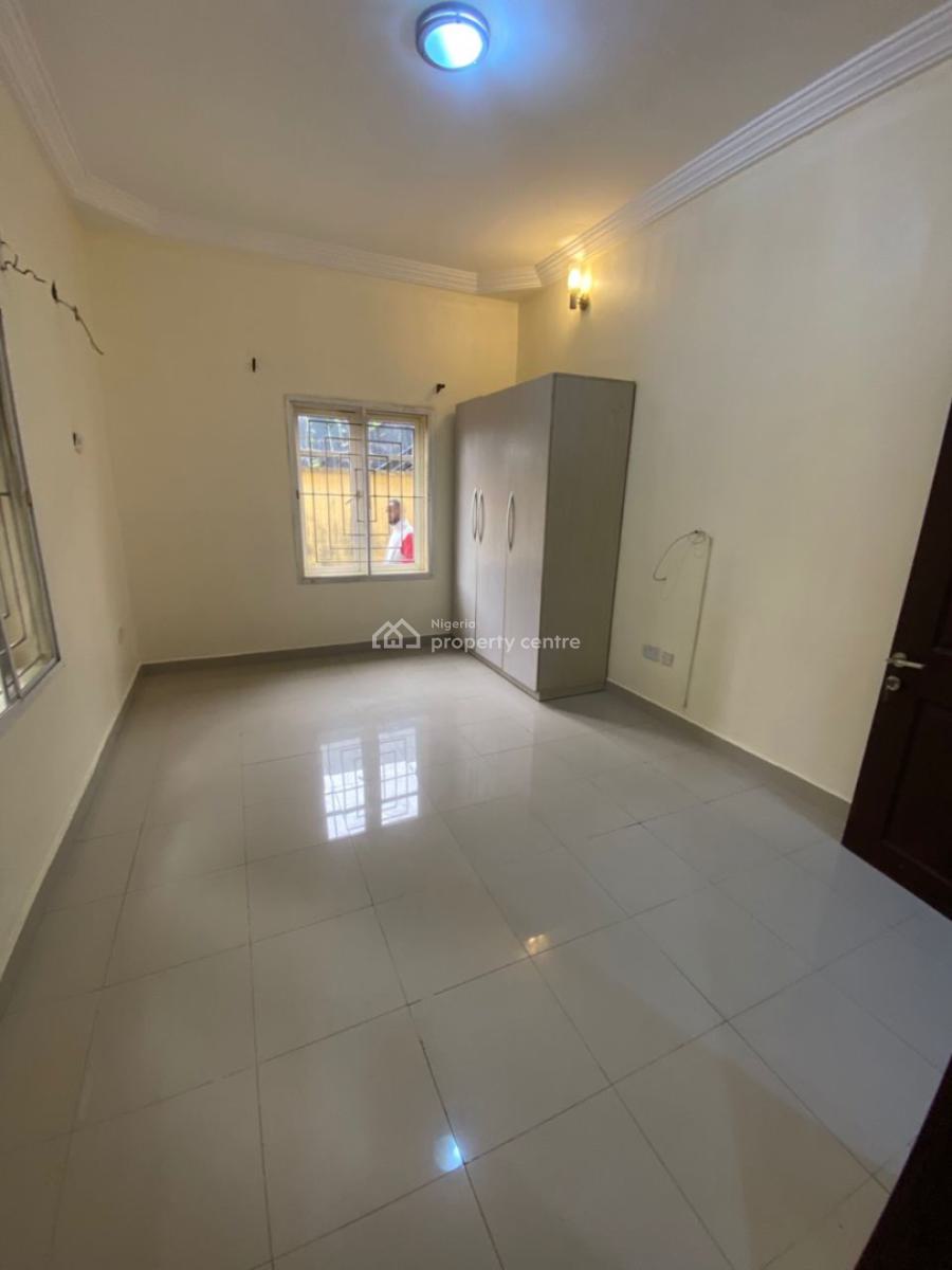 Self Service 2bedroom on The Ground Floor, Lekki Phase 1, Lekki, Lagos, Flat / Apartment for Rent
