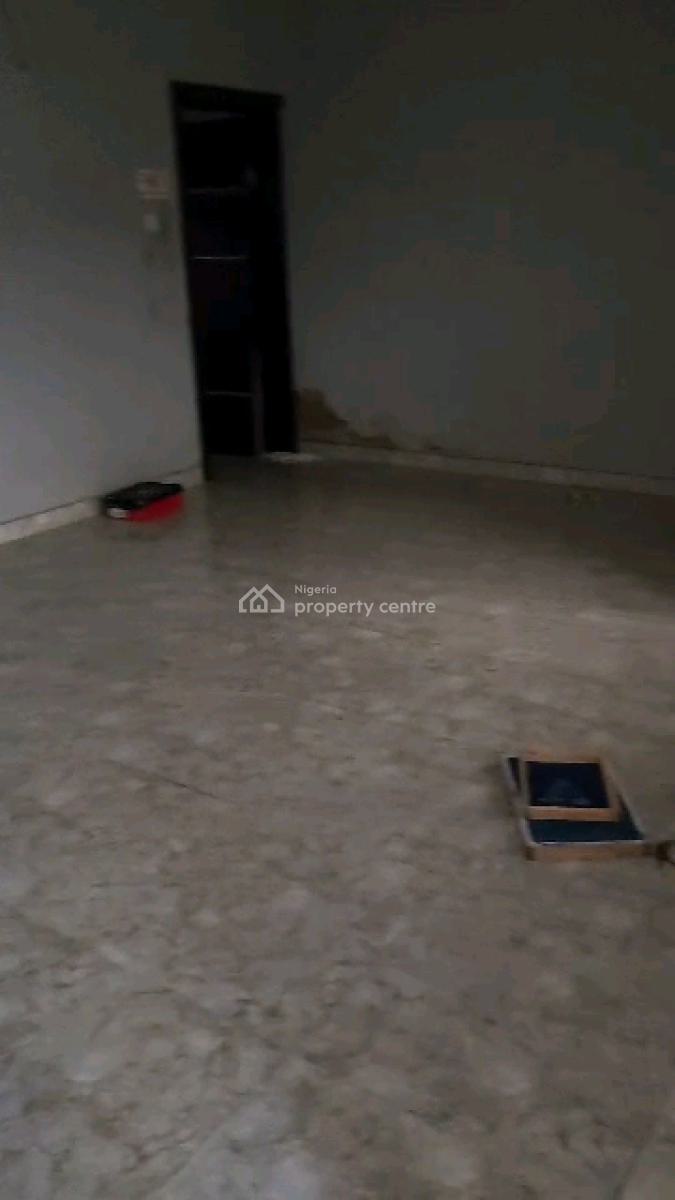 Decent and Relatively New 3 Bedroom Ground Flat with All Rooms Ensuite, Dapo Fafiade Street,off Pedro Police Station Road,pedro, Gbagada, Lagos, Flat / Apartment for Rent