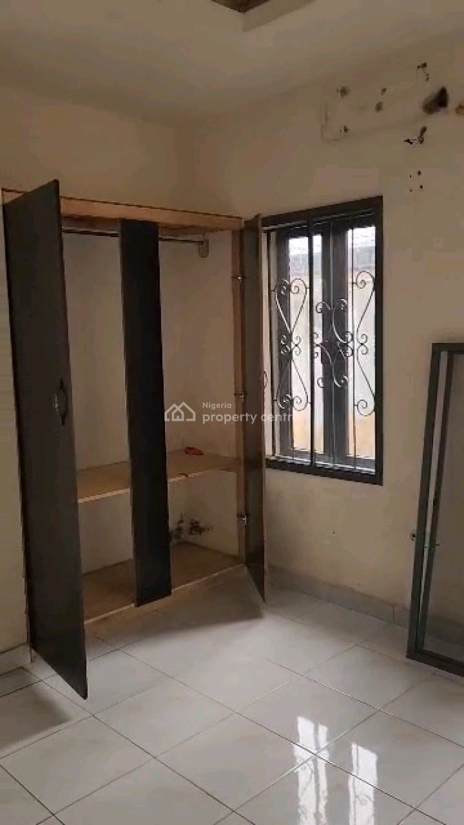Decent and Relatively New 3 Bedroom Ground Flat with All Rooms Ensuite, Dapo Fafiade Street,off Pedro Police Station Road,pedro, Gbagada, Lagos, Flat / Apartment for Rent